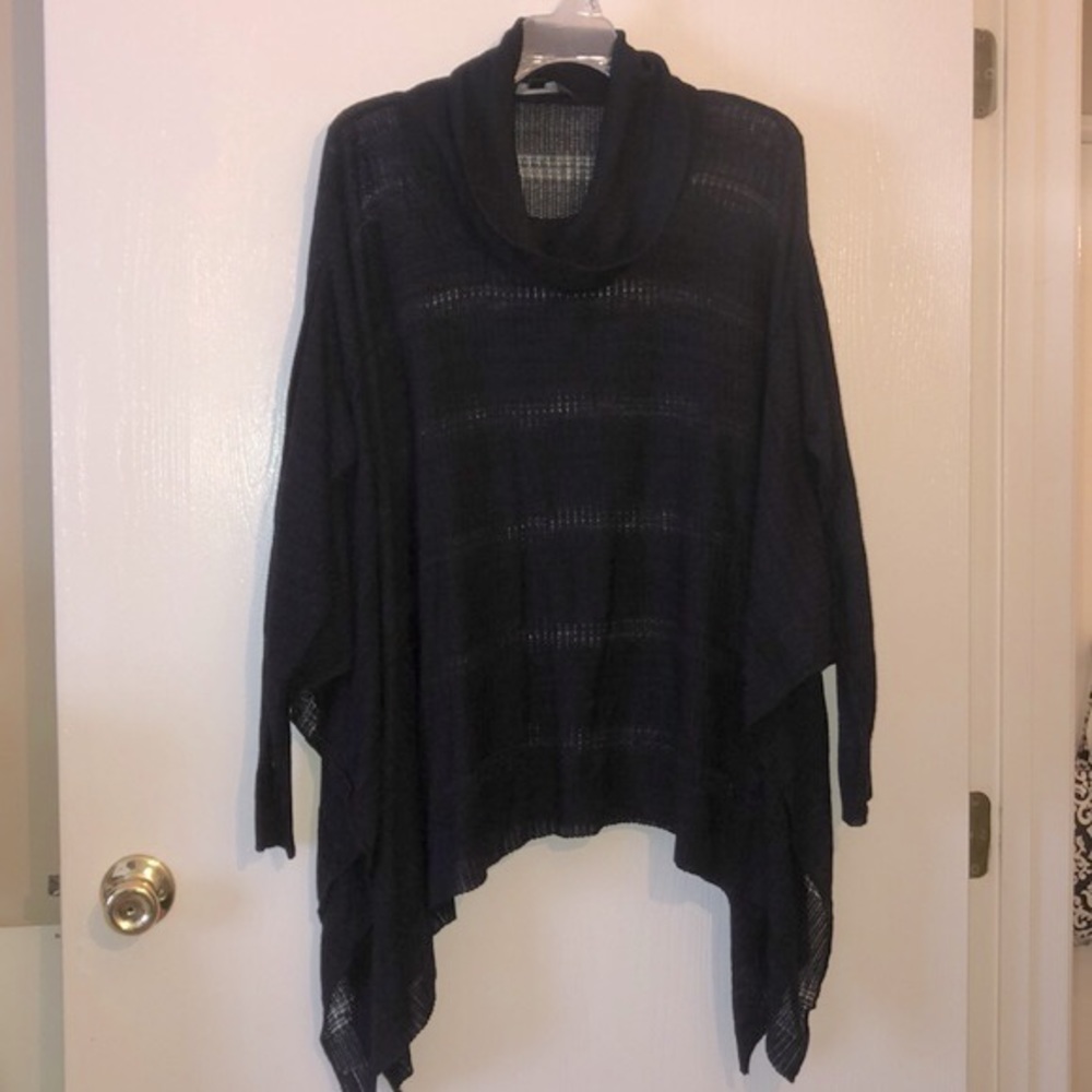 Simply Vera turtleneck sweater